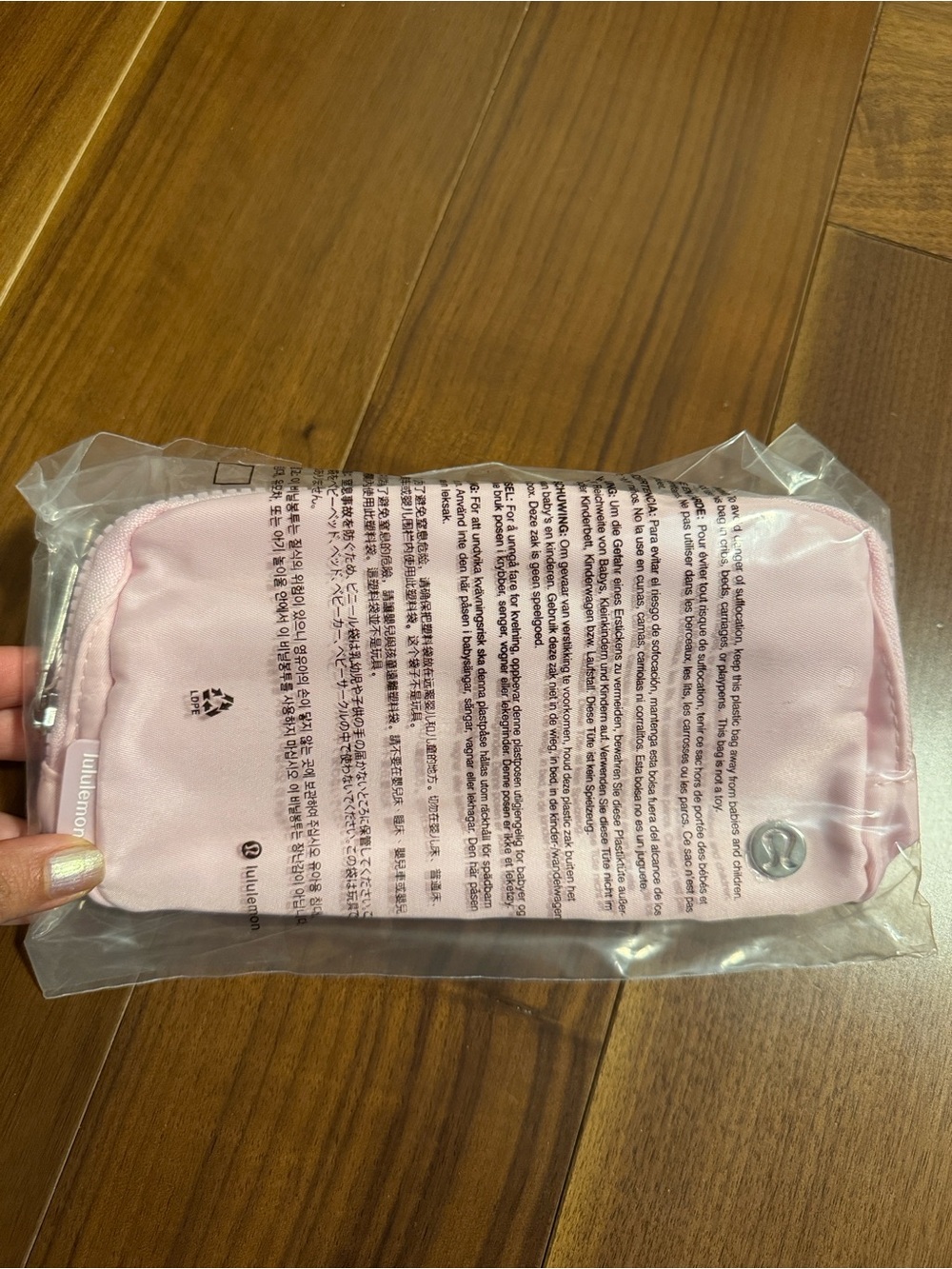 lululemon athletica Light Pink everywhere belt bag